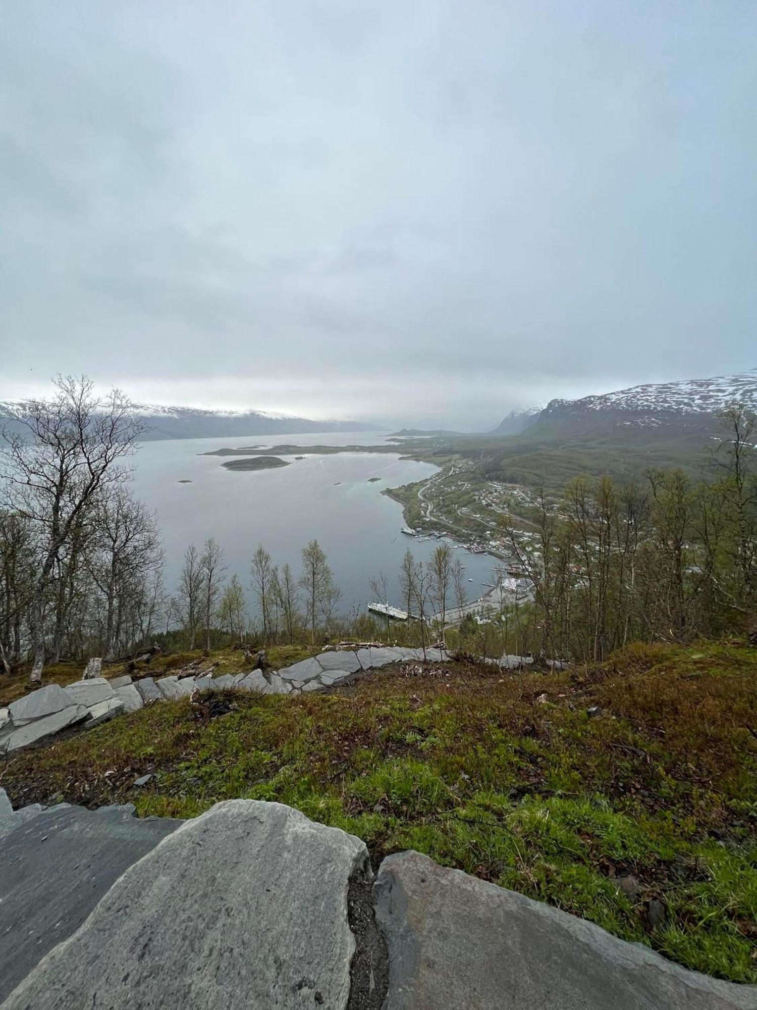 Lyngen Apartments Lyngseidet Eksteriør billede