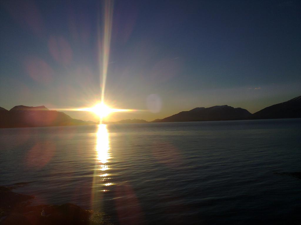 Lyngen Apartments Lyngseidet Eksteriør billede